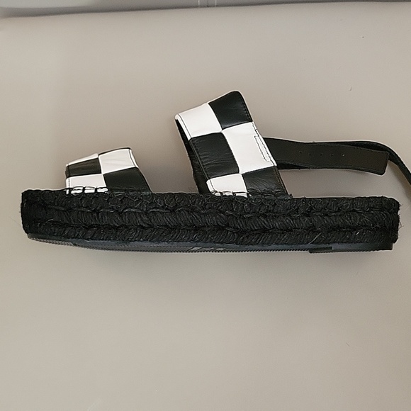 Alohas  Double Strap Black & White Leather Slingback Sandals Womens  US8.5-9 - Picture 6 of 8